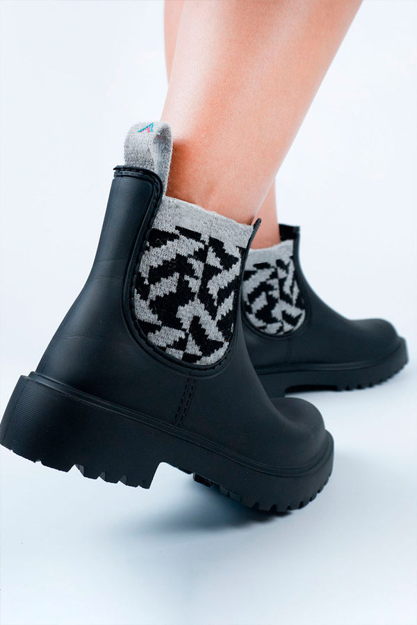 Nazca Baby Alpaca Boots — black baby alpaca by Wira