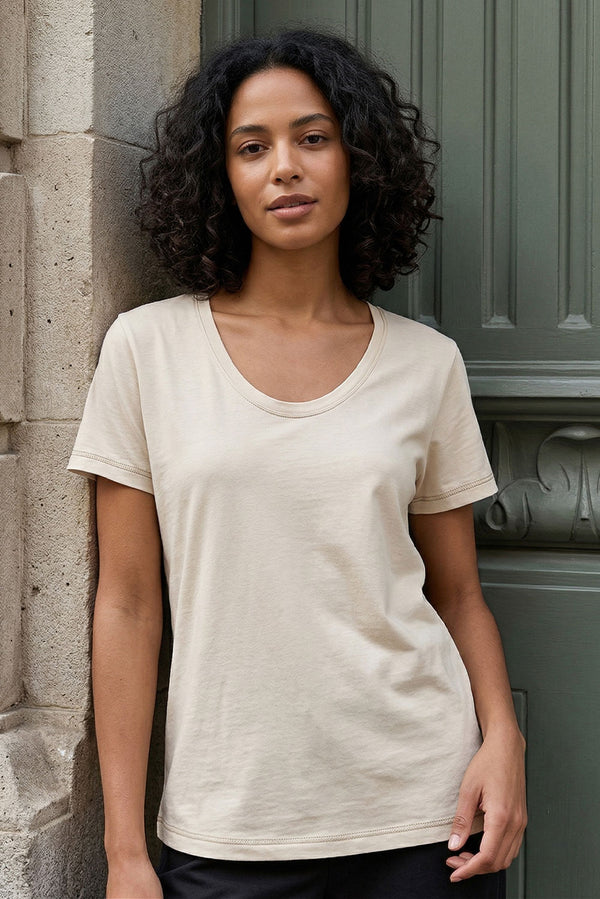 Women's Round-Neck Pima Cotton T-Shirt — White — white alpaca by Alpaca Collections