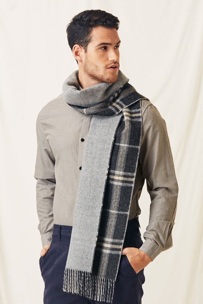 Francis Babyalpaka-Schal – Wendbar